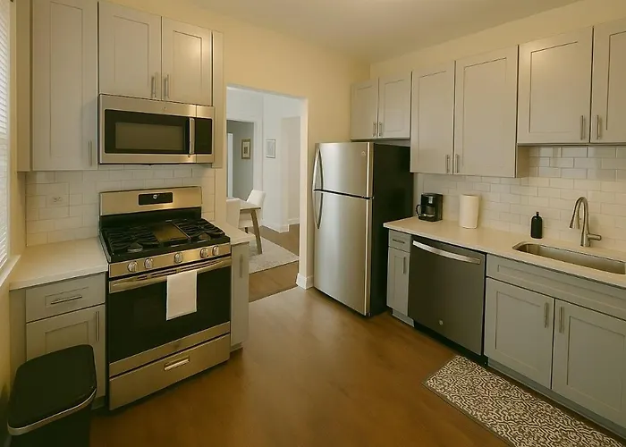 Spacious 1br With Washer Dryer Near Cta *
