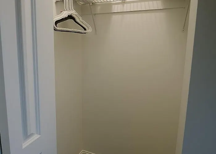 Spacious 1br With Washer Dryer Near Cta Apartamento *