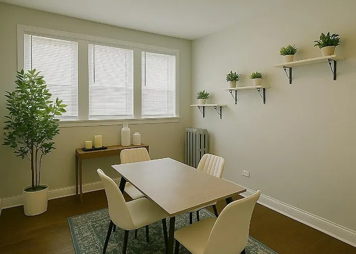 Spacious 1br With Washer Dryer Near Cta *